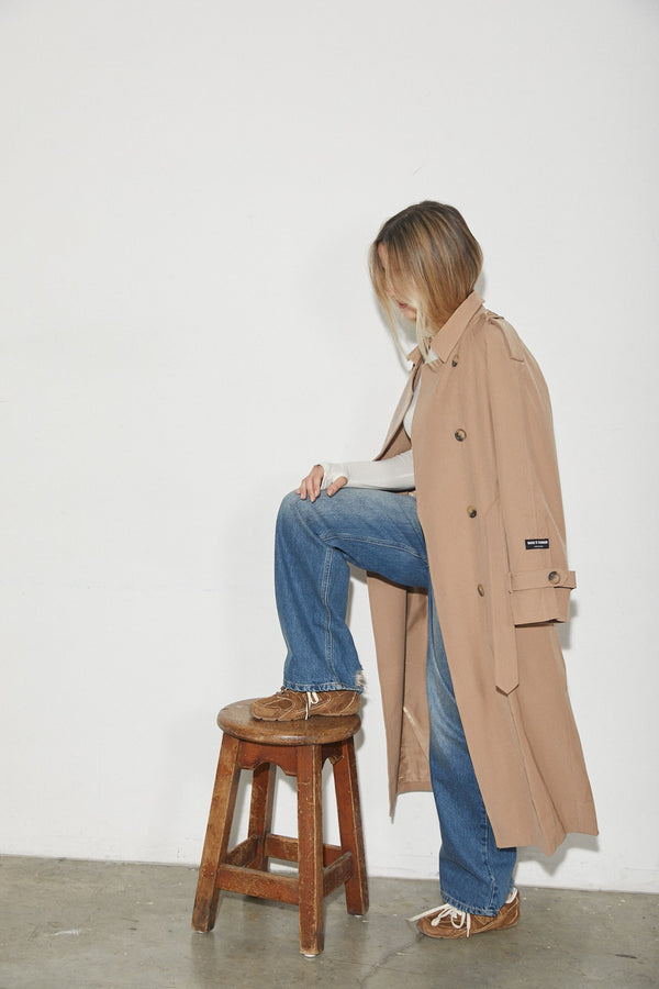 VAGUE ET CHANSON THE TRENCH COAT CAMEL