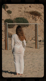 Vague crochet golden logo dress