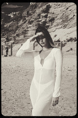 Vague crochet golden logo dress