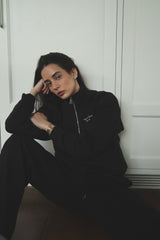 Vague zipper classic sweater- Black