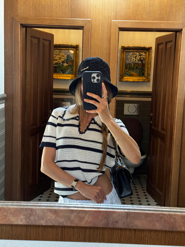 Vague crochet polo shirt- dark blue and white