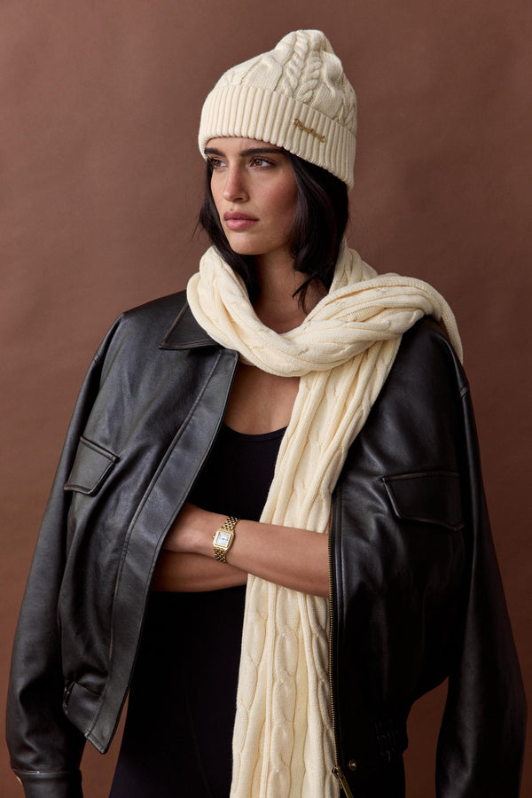 Vague Atelier Knit Scarf – Cream