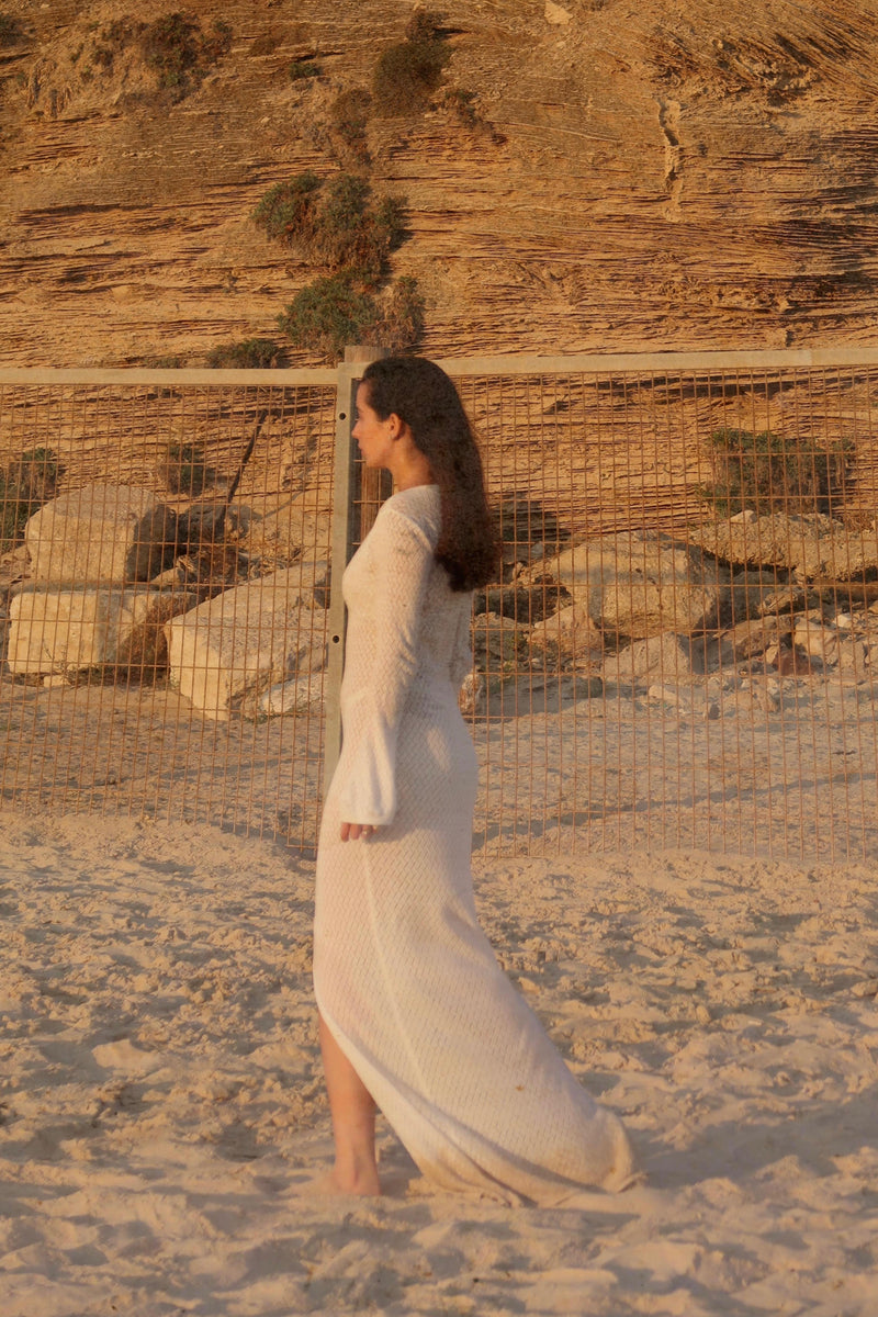 Vague crochet golden logo dress