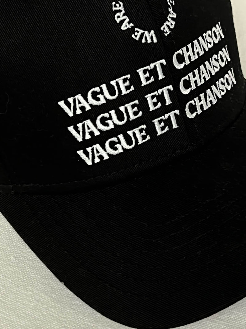 VAGUE ET CHANSON THE HAT BLACK AND WHITE